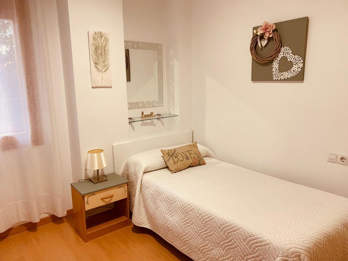 Apartamentos Alcaniz, Gala エクステリア 写真